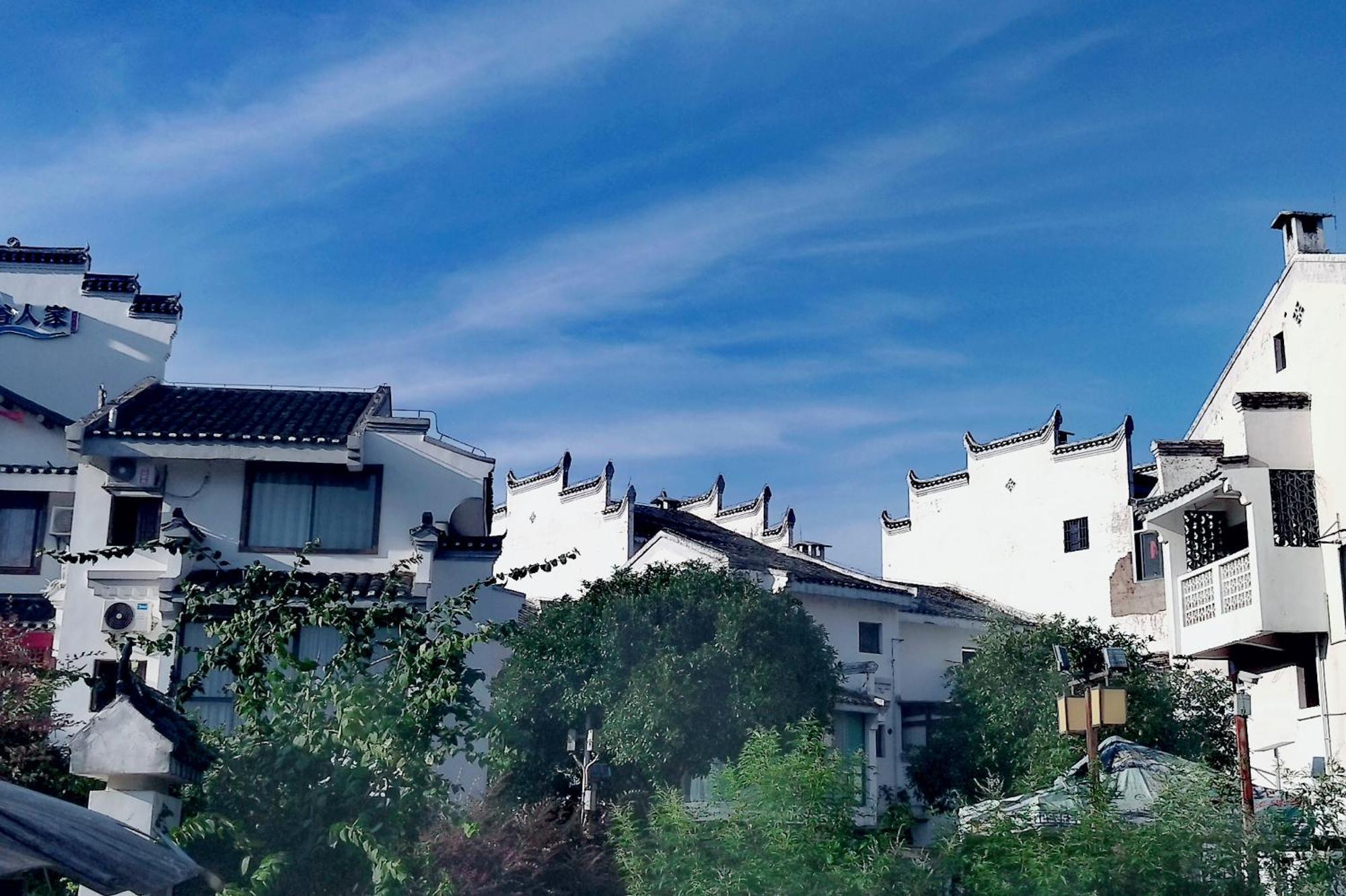 Serene Vale Inn Guilin-Free One Way Pick Up Service To High-Speed Railway Station For 2 Nights Dış mekan fotoğraf