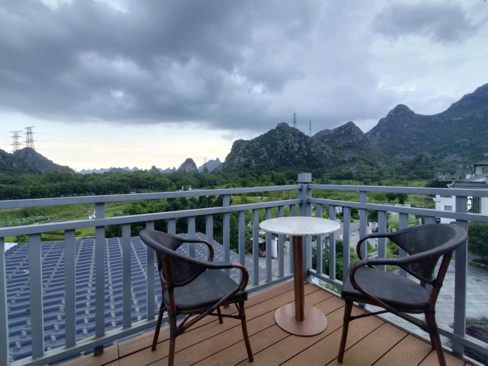 Serene Vale Inn Guilin-Free One Way Pick Up Service To High-Speed Railway Station For 2 Nights Dış mekan fotoğraf