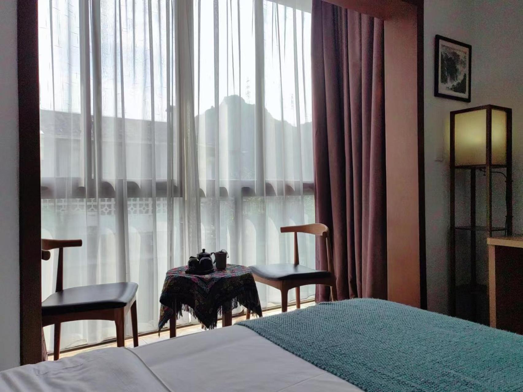 Serene Vale Inn Guilin-Free One Way Pick Up Service To High-Speed Railway Station For 2 Nights Dış mekan fotoğraf