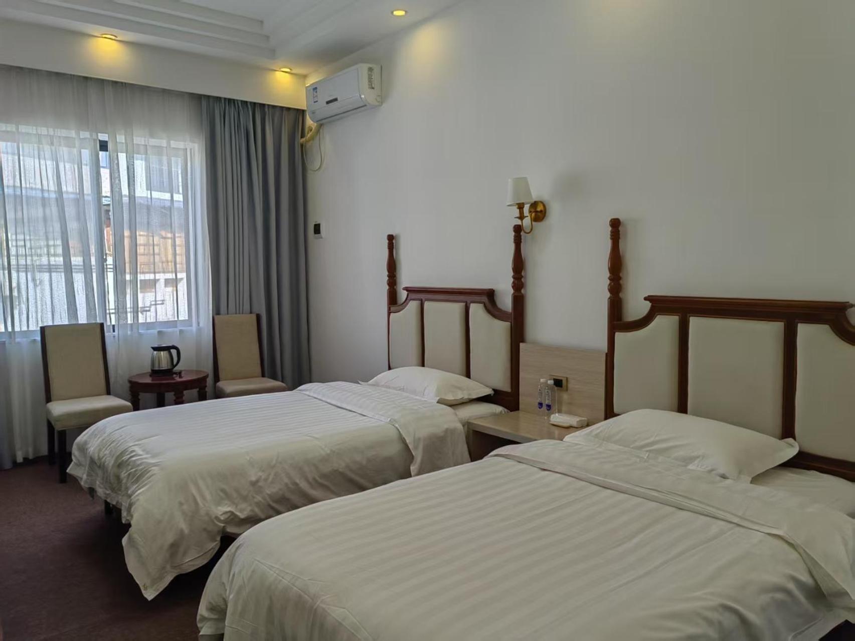 Serene Vale Inn Guilin-Free One Way Pick Up Service To High-Speed Railway Station For 2 Nights Oda fotoğraf