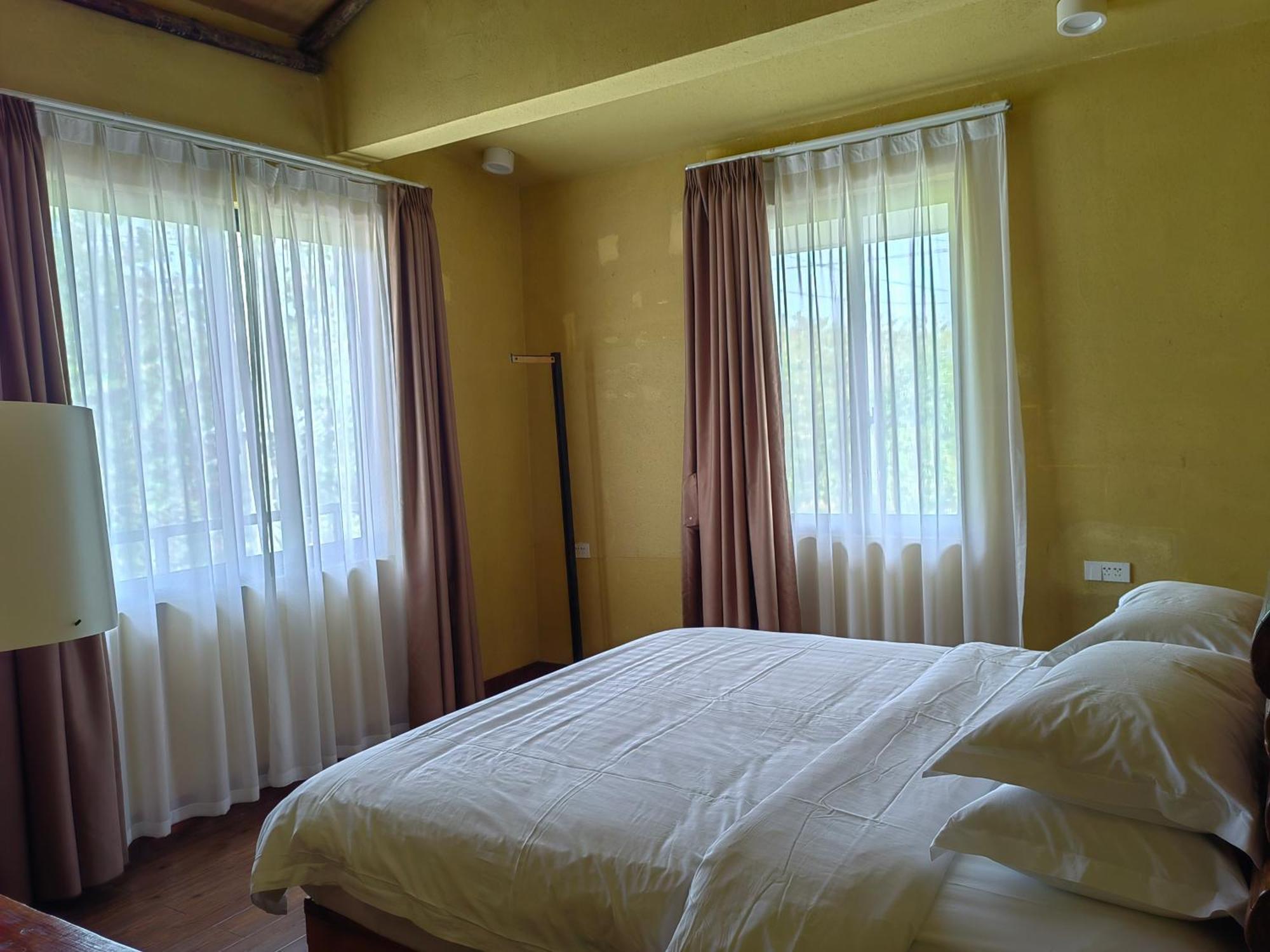 Serene Vale Inn Guilin-Free One Way Pick Up Service To High-Speed Railway Station For 2 Nights Oda fotoğraf